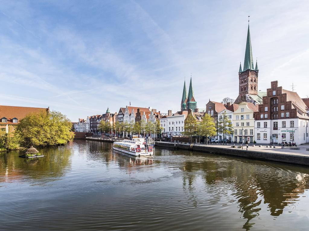 Hotel Jensen Lubeck Exterior photo