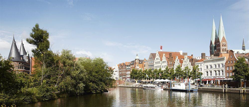 Hotel Jensen Lubeck Exterior photo